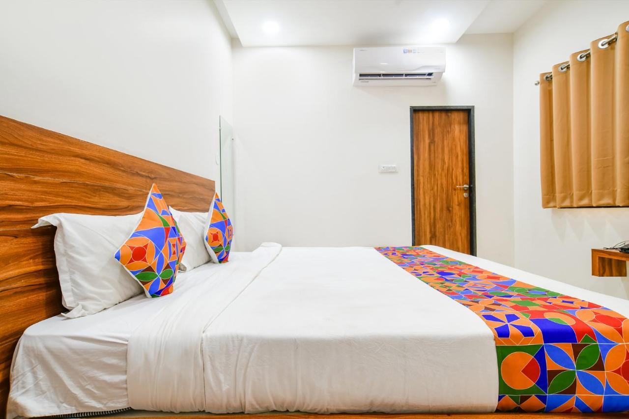 Hotel O Blue Sky Indore Bagian luar foto