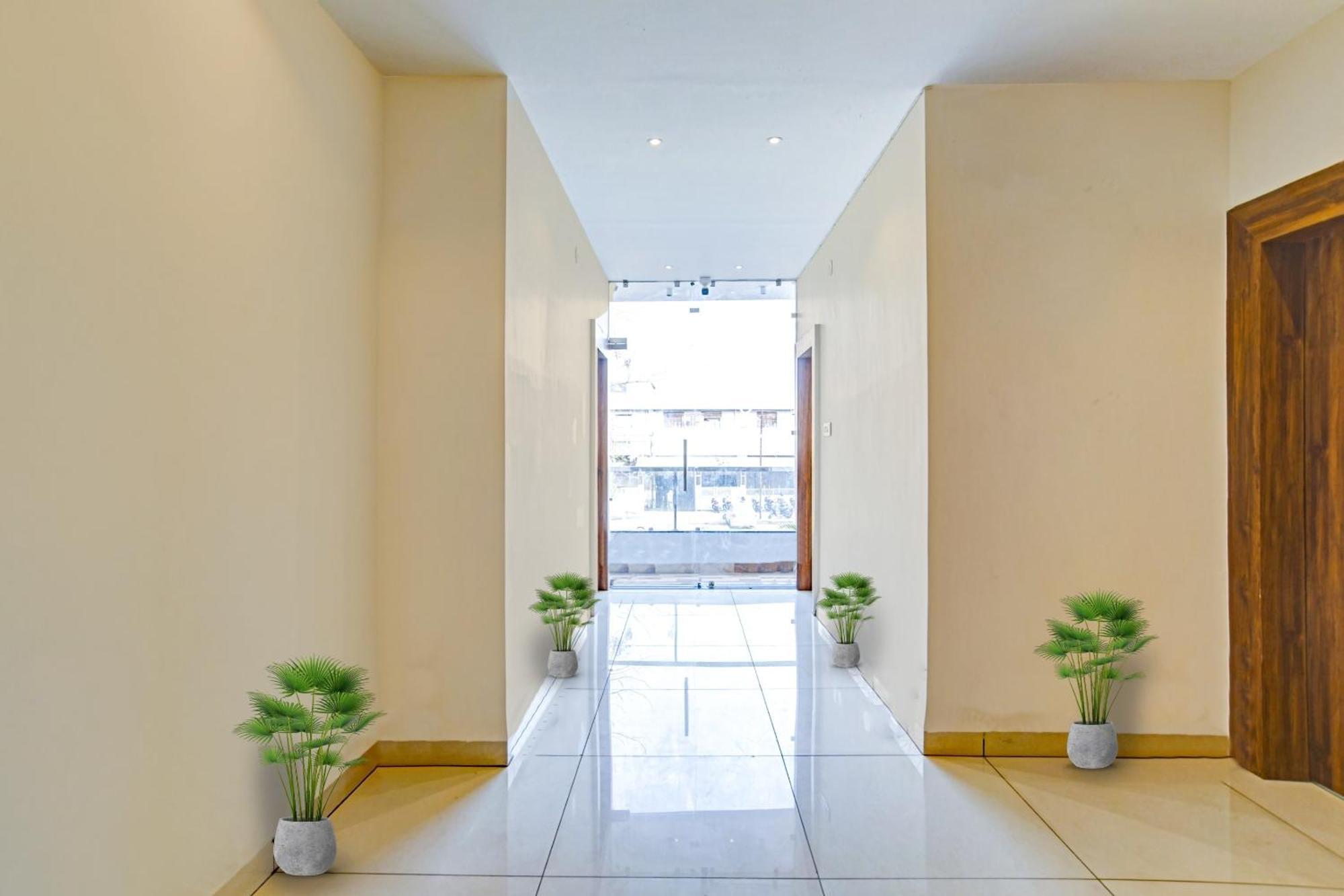 Hotel O Blue Sky Indore Bagian luar foto