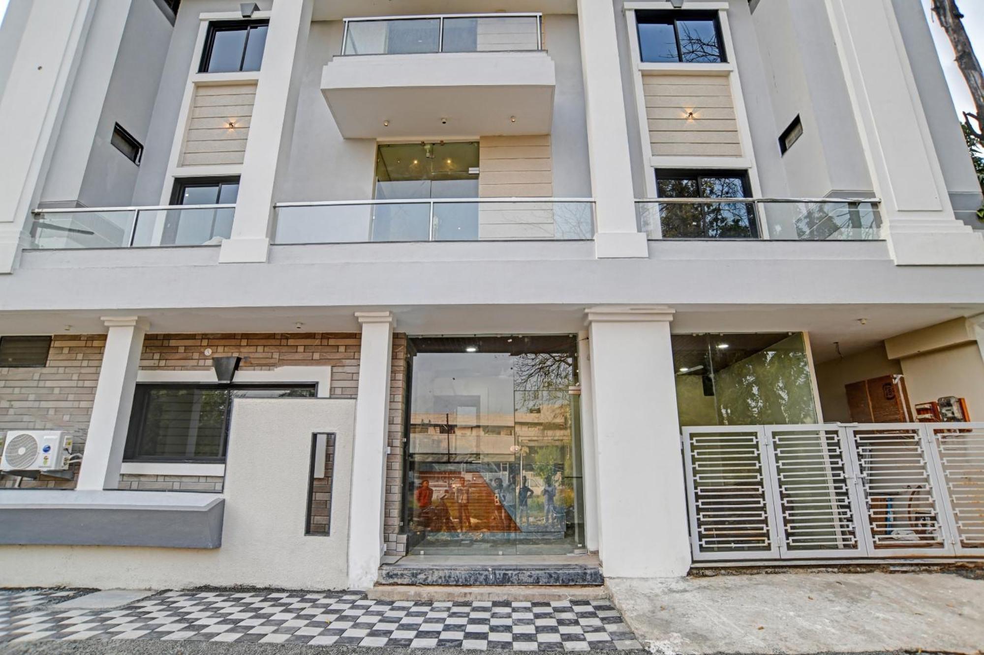 Hotel O Blue Sky Indore Bagian luar foto