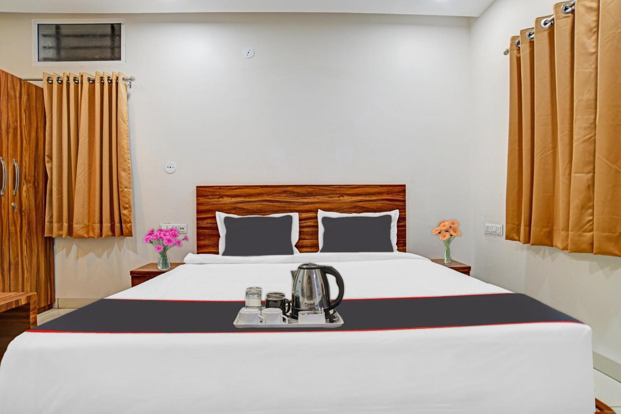 Hotel O Blue Sky Indore Bagian luar foto