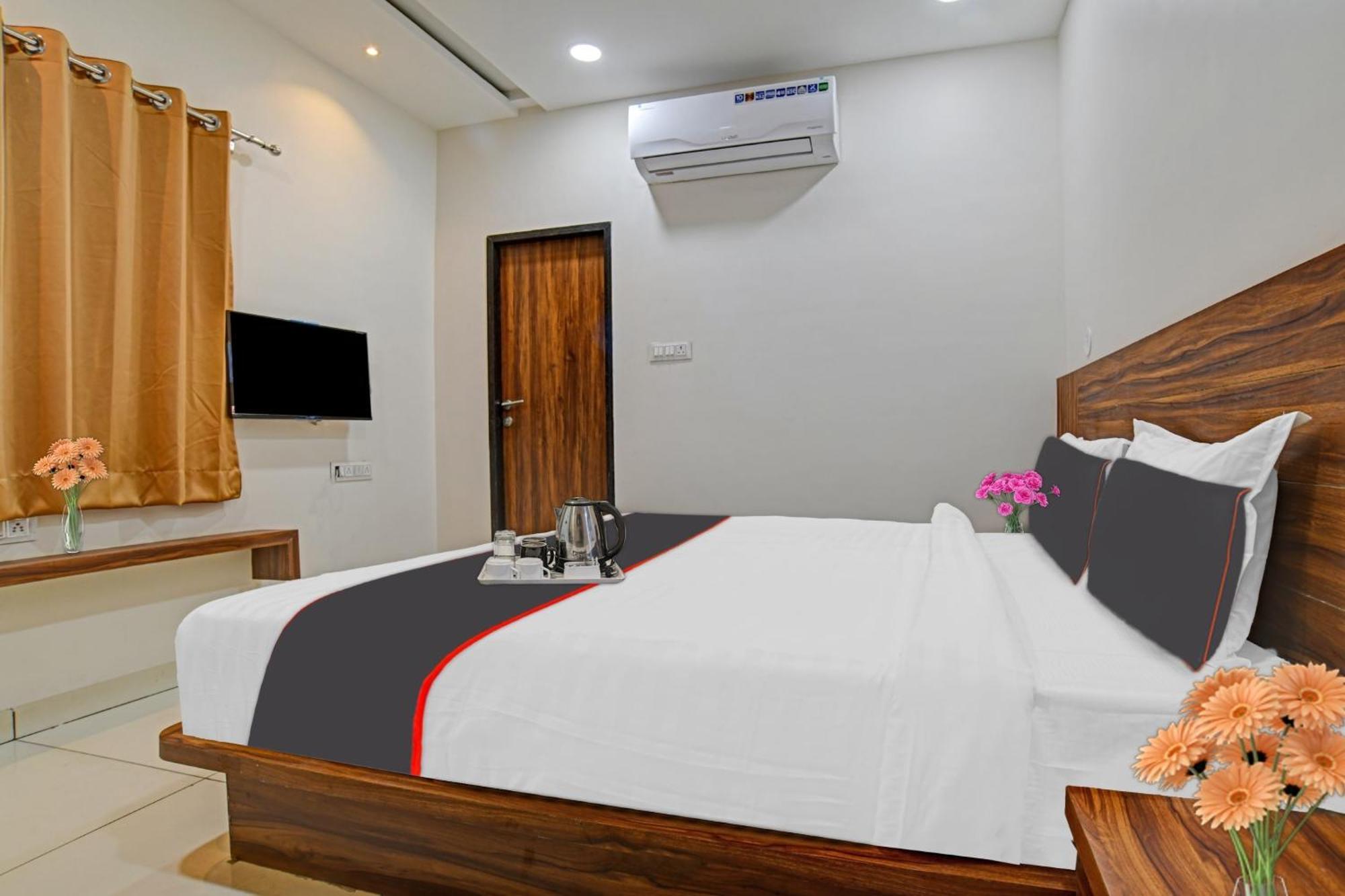 Hotel O Blue Sky Indore Bagian luar foto